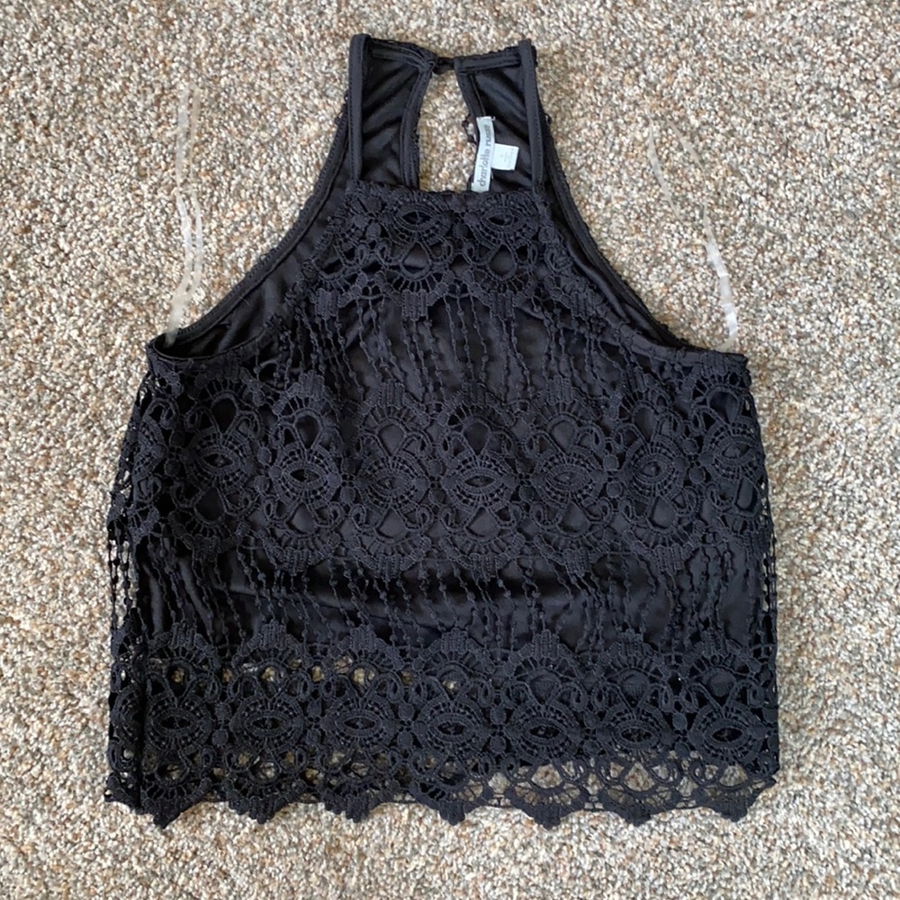 Cute lace crop top